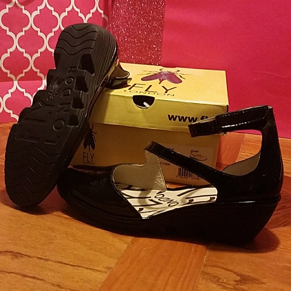 FLY London Shoes